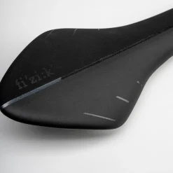 Arione 00 Carbon Braided Saddle