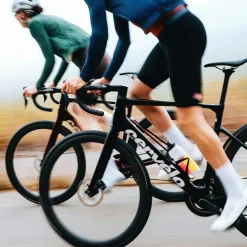 Caledonia-5 Dura-Ace Di2 Road Bike 2025