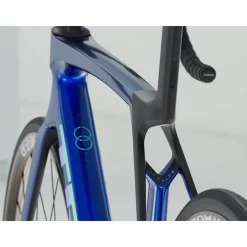 Madone SL 5 Gen 8 Road Bike