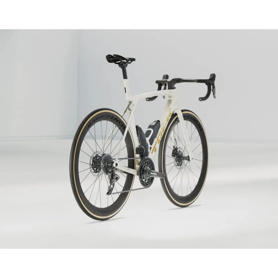 Madone SLR 7 AXS Gen 8 Road Bike