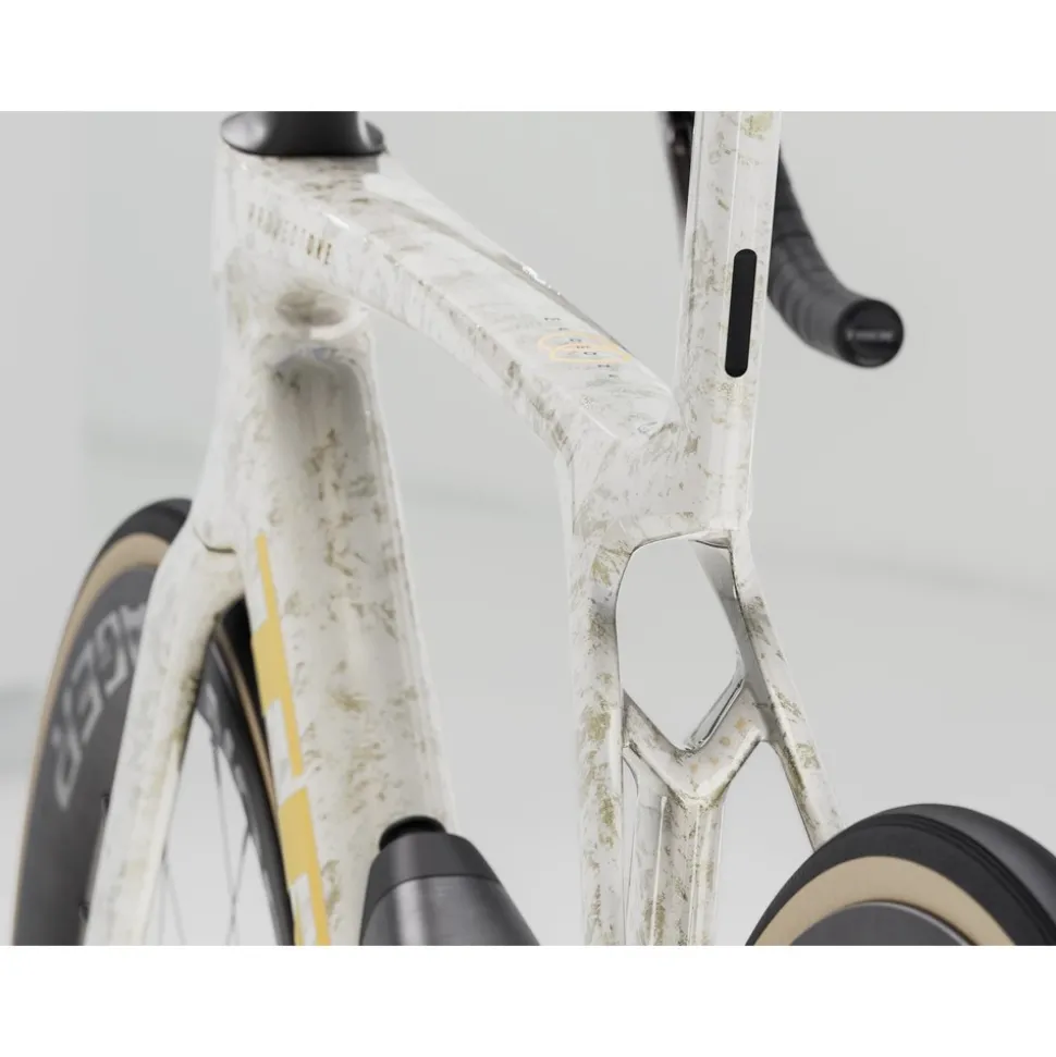 Madone SLR 7 AXS Gen 8 Road Bike
