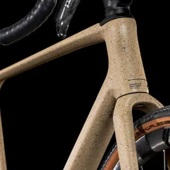 Nuroad C:62 SLT Red eTap AXS XPLR Gravel Bike