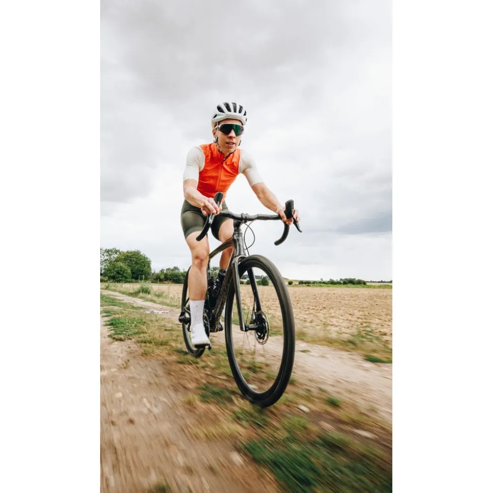 Roubaix SL8 Disc Road Bike 2025