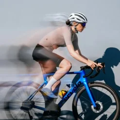 Soloist 105 Di2 Road Bike 2025