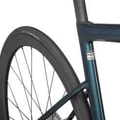 Tarmac SL8 Expert Ultegra Di2 Road Bike 2025