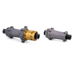 TR01 Hub Set